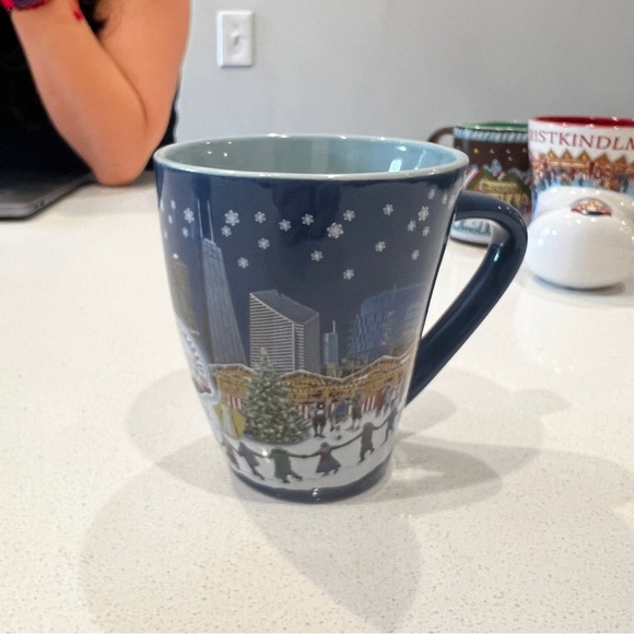 Chicago christkindlmarket Festive Holiday Mug Set - Picture 5 of 10
